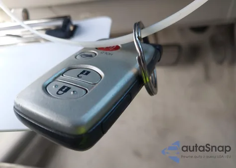 2008 Toyota Camry Hybrid z USA, uszkodzony, nr VIN 4T1BB46K28U034301